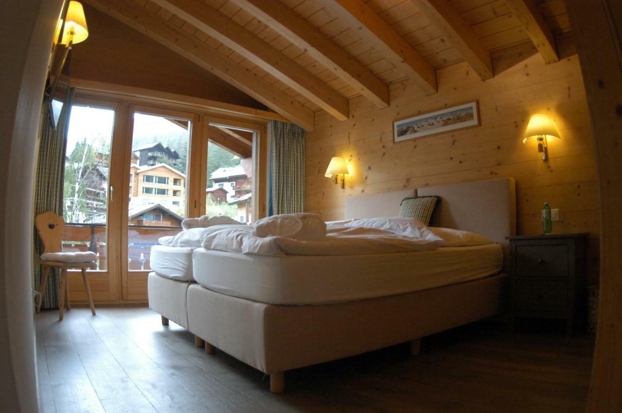 Chalet Guggenbiel Zermatt Buitenkant foto