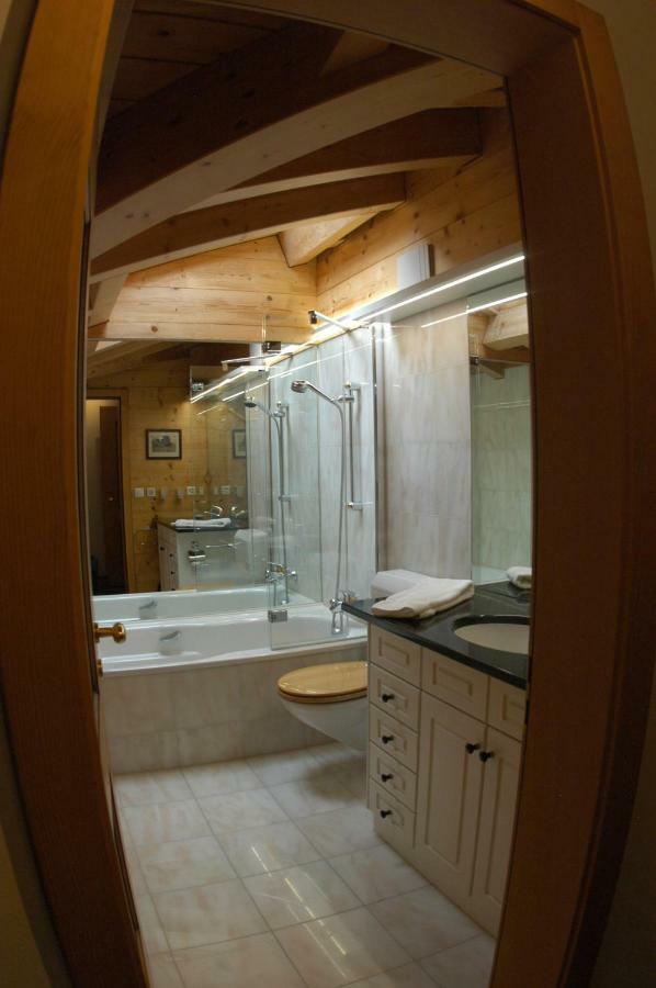 Chalet Guggenbiel Zermatt Buitenkant foto