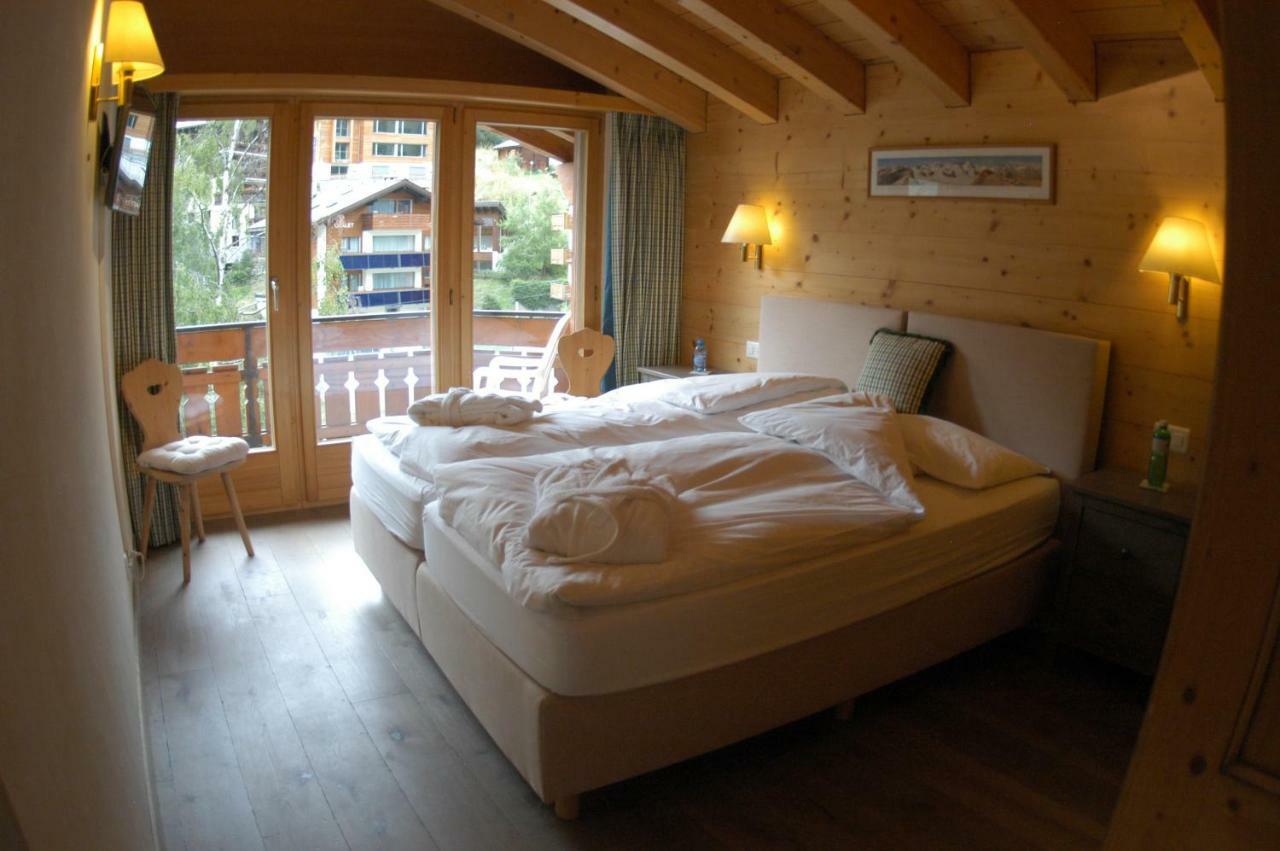 Chalet Guggenbiel Zermatt Buitenkant foto